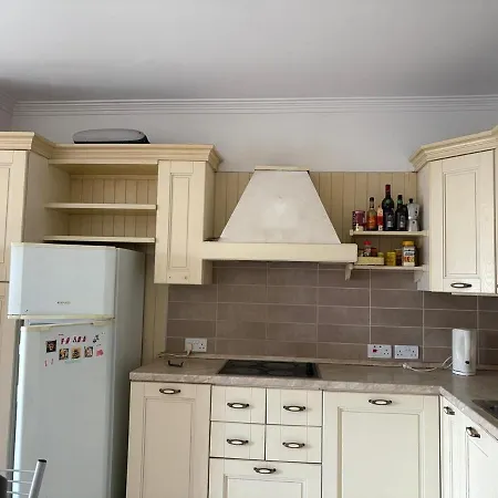 Apartment Spacious 3 Bedroom With Garden View In Paceville Saint Julian's
