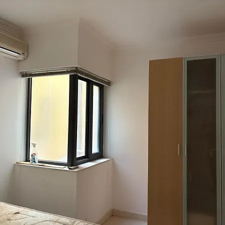 아파트 Spacious 3 Bedroom With Garden View In Paceville